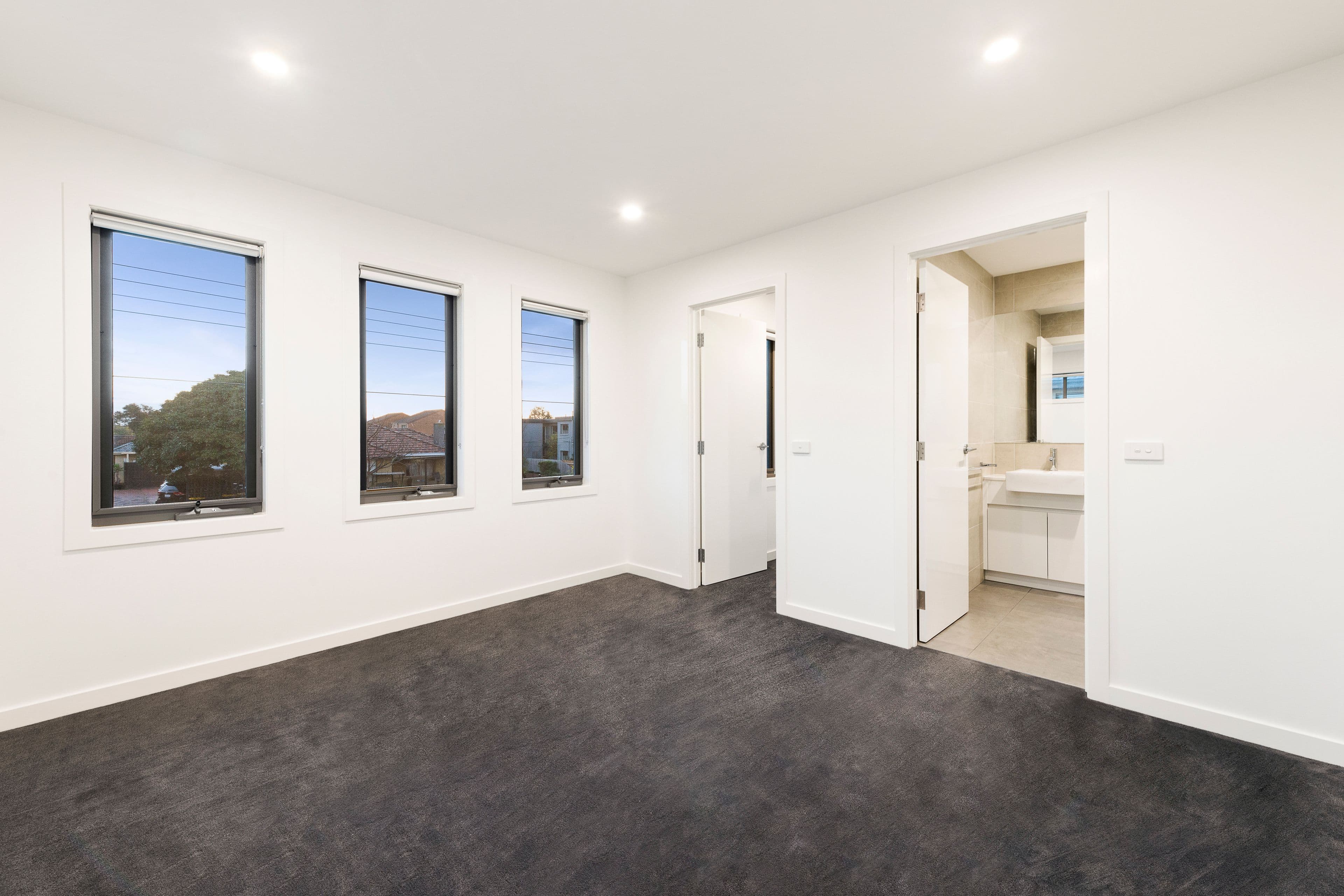 12 Burns Avenue, Clayton South VIC 3169, Clayton South - Thumbnail 6