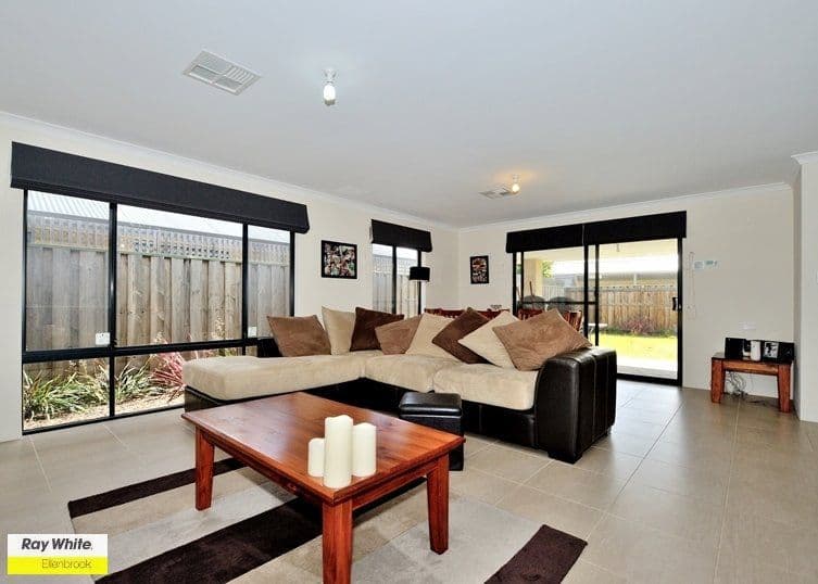 41 Bradshaw Crescent, ELLENBROOK WA 6069, Ellenbrook - Thumbnail 3