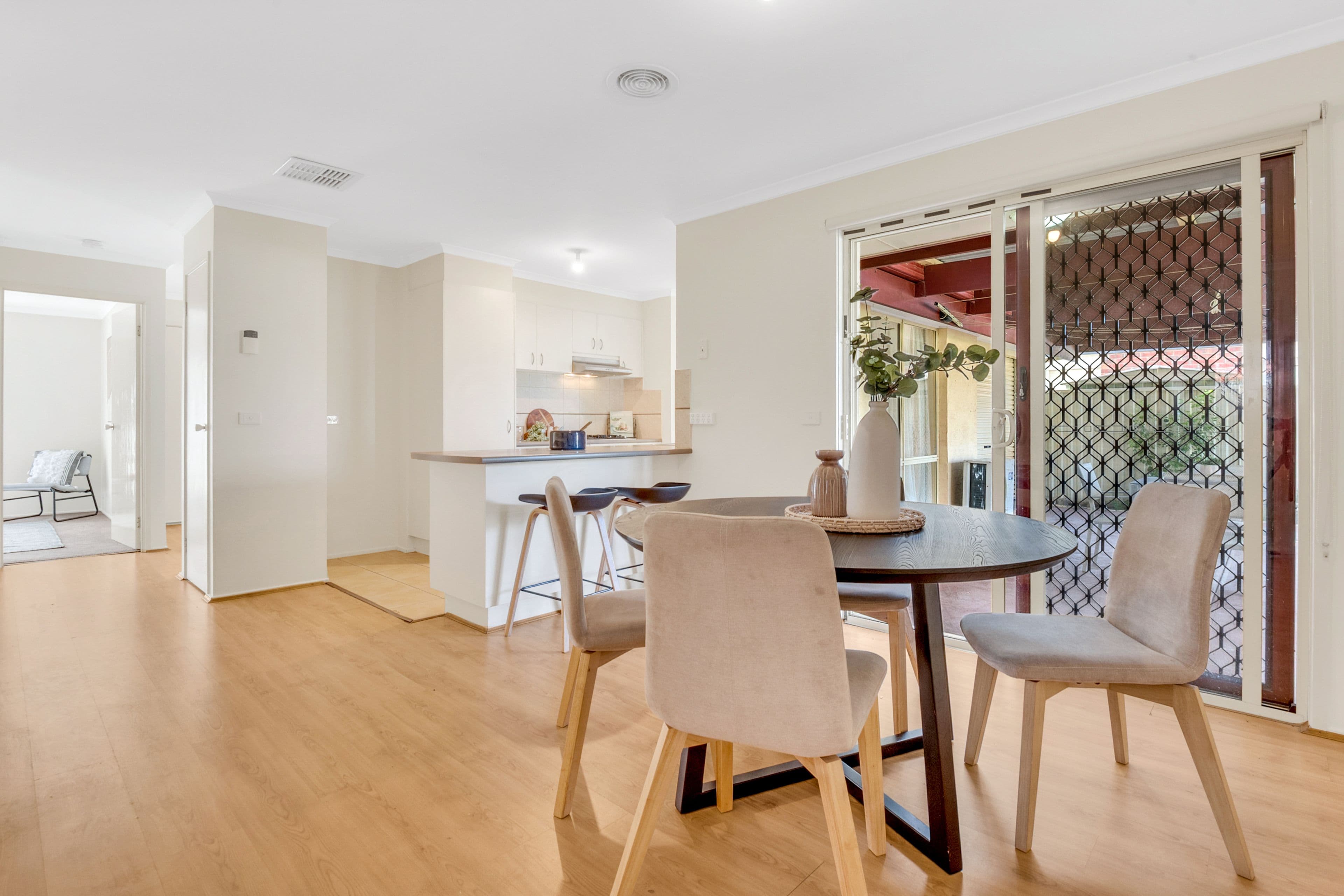 30 Riversdale Street, Craigieburn VIC 3064, Craigieburn - Thumbnail 6