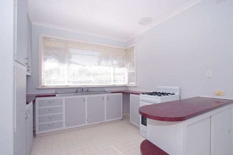 92 Mollison Street, NOBLE PARK NORTH VIC 3174, Noble Park North - Thumbnail 4