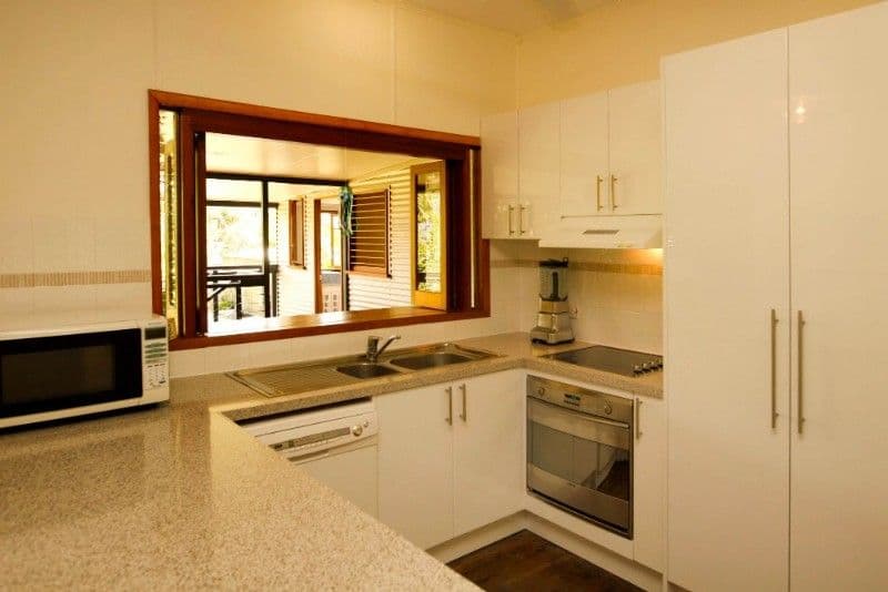 14 Roberts Street, HERMIT PARK QLD 4812, Hermit Park - Thumbnail 2