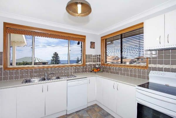 11 Currawong Street, BLUE BAY NSW 2261, Blue Bay - Thumbnail 7