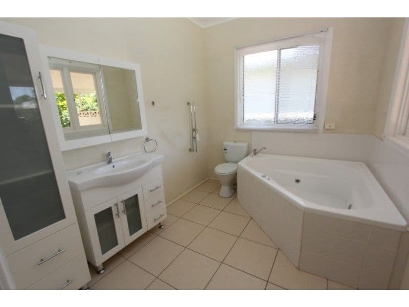 26 Coral Street, Kingaroy QLD 4610, Kingaroy - Thumbnail 4