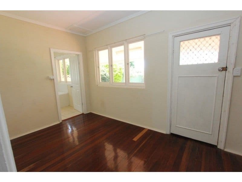 26 Coral Street, Kingaroy QLD 4610, Kingaroy - Thumbnail 5