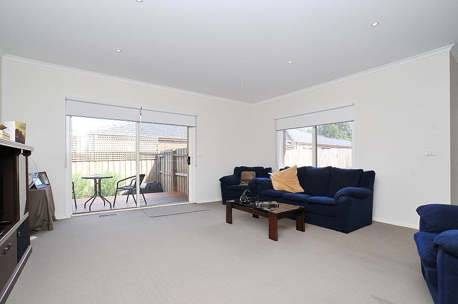 36 Kulnine Avenue, MITCHAM VIC 3132, Mitcham - Thumbnail 2