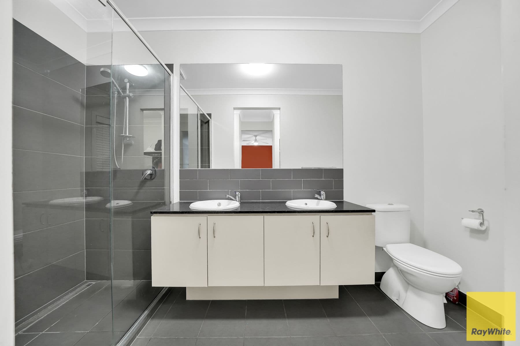 4 Stanhope Road, Tarneit VIC 3029, Tarneit - Thumbnail 4