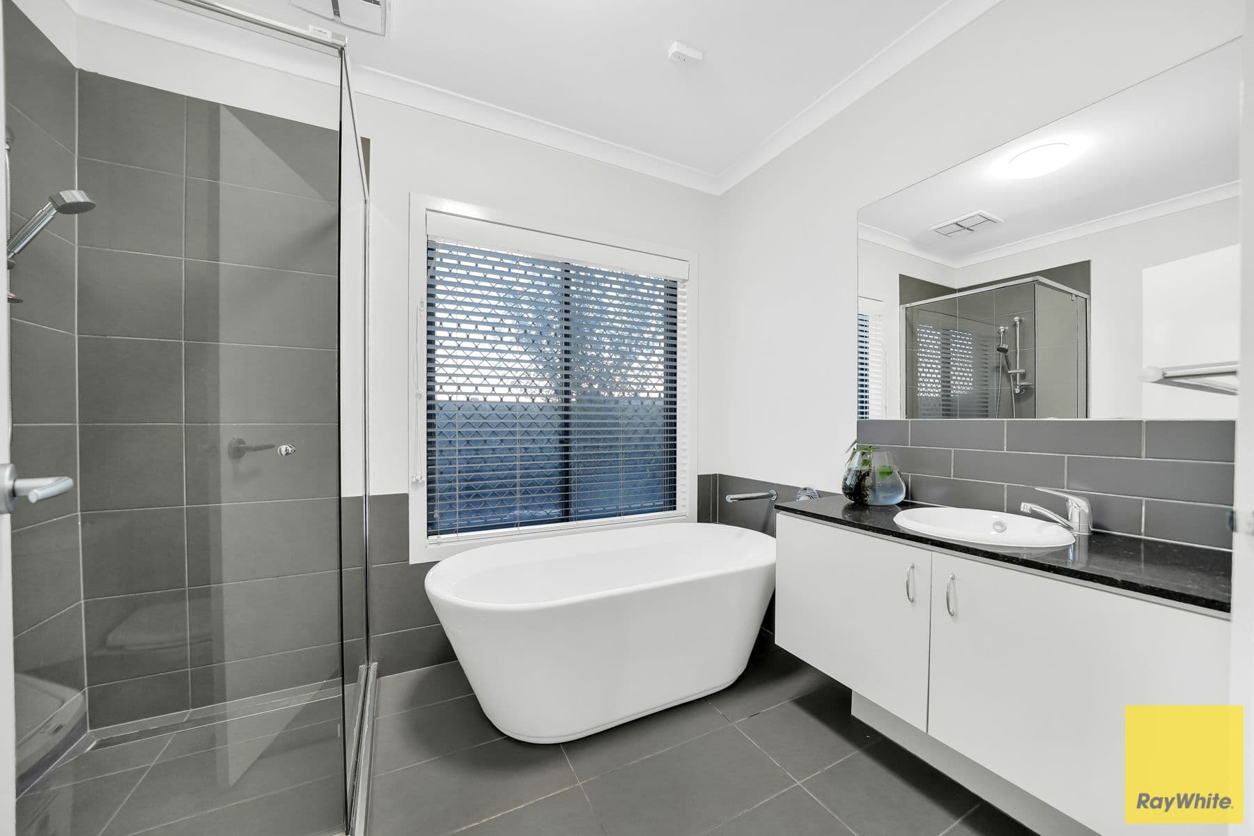 4 Stanhope Road, Tarneit VIC 3029, Tarneit - Thumbnail 5