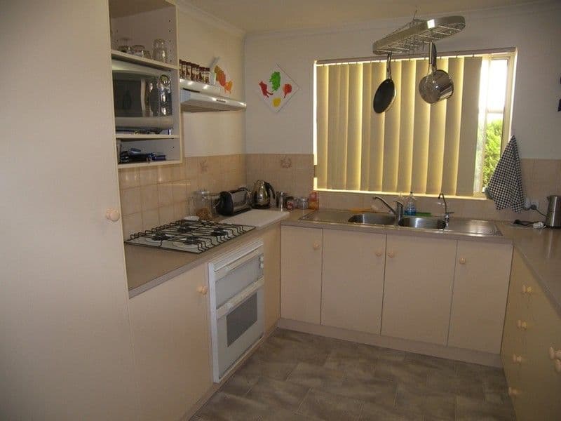 4 Lewis Court, POORAKA SA 5095, Pooraka - Thumbnail 4