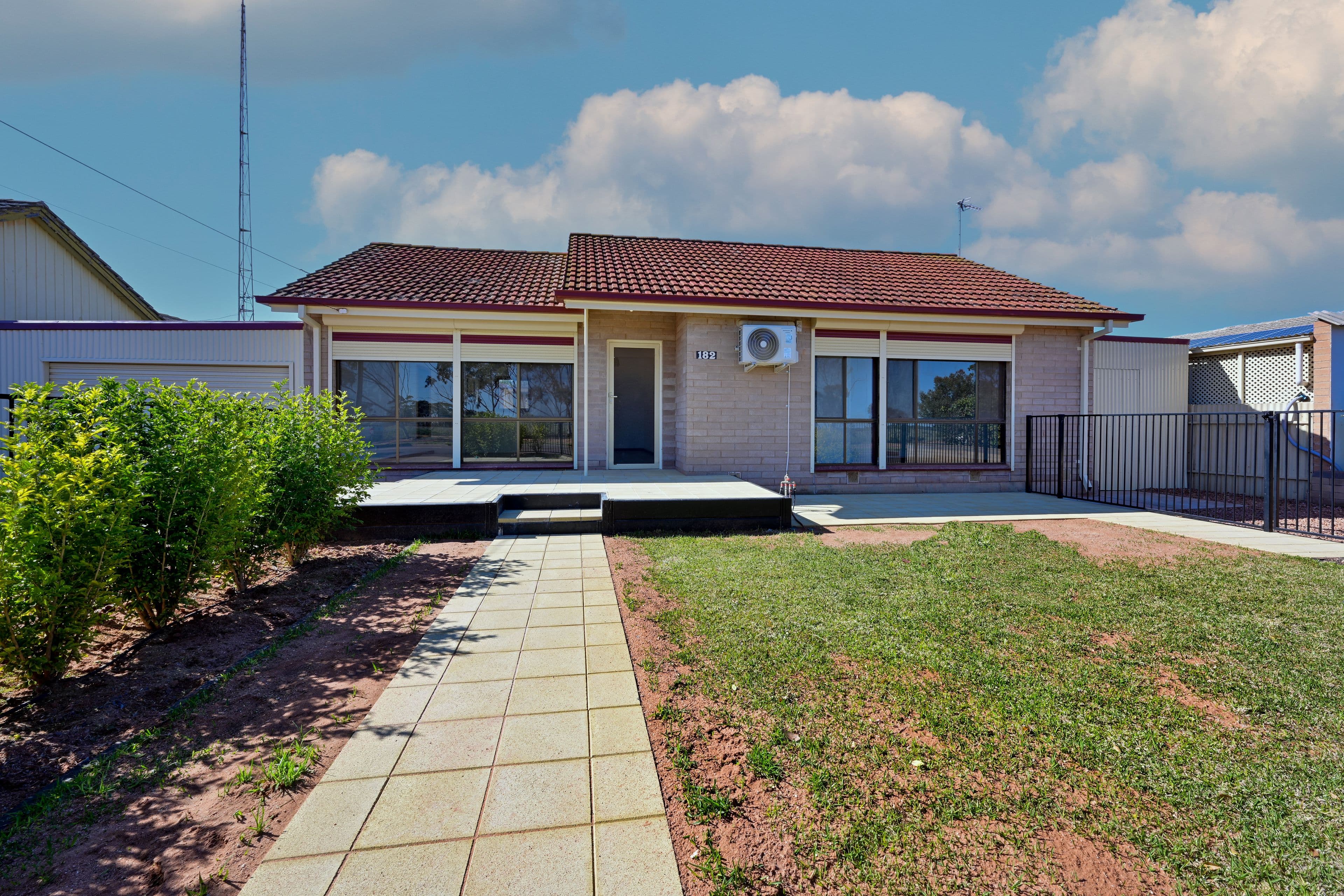 182 Cartledge Avenue, Whyalla Stuart SA 5608, Whyalla Stuart - Image 1