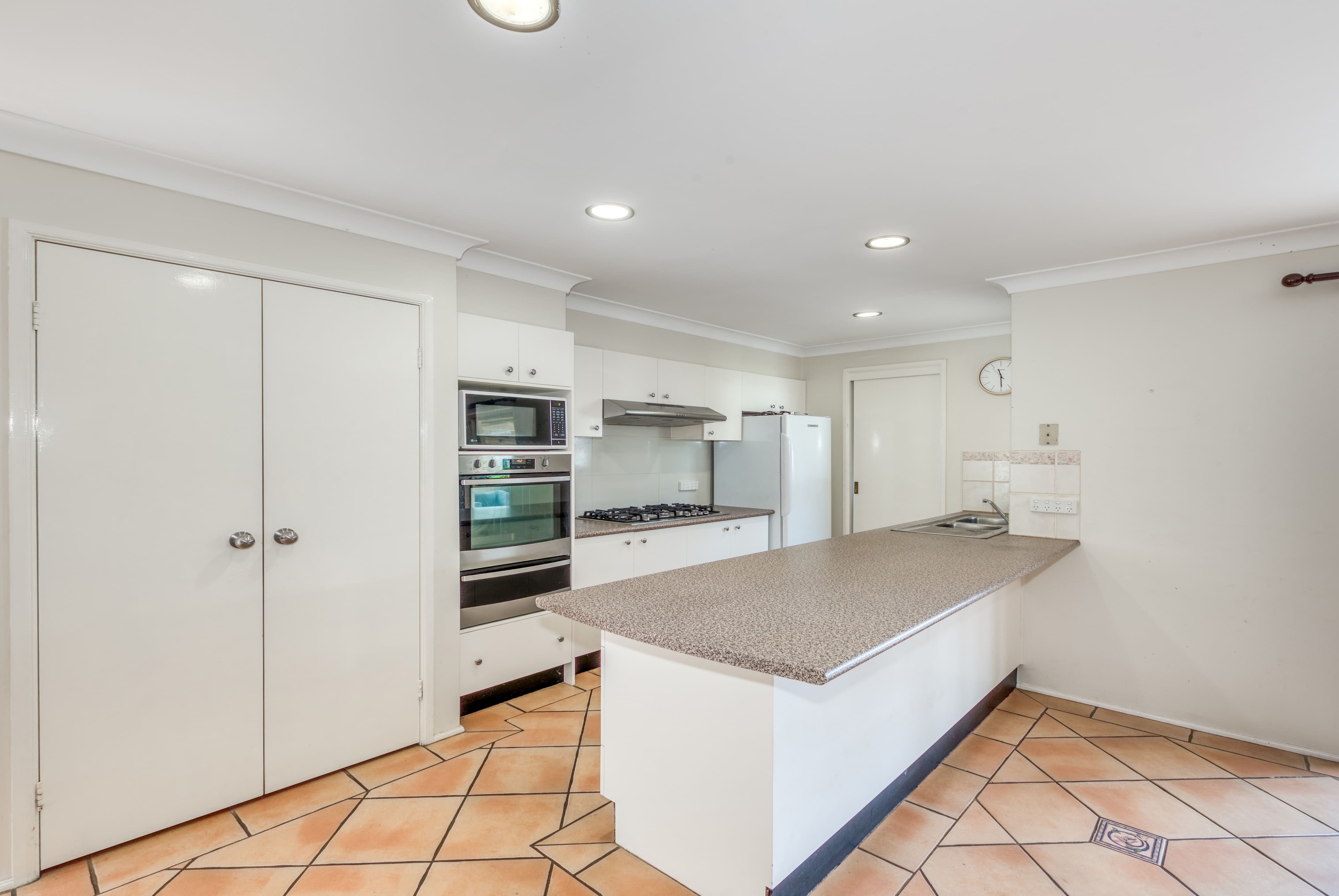 317 Thirlmere Way, Thirlmere - Thumbnail 5