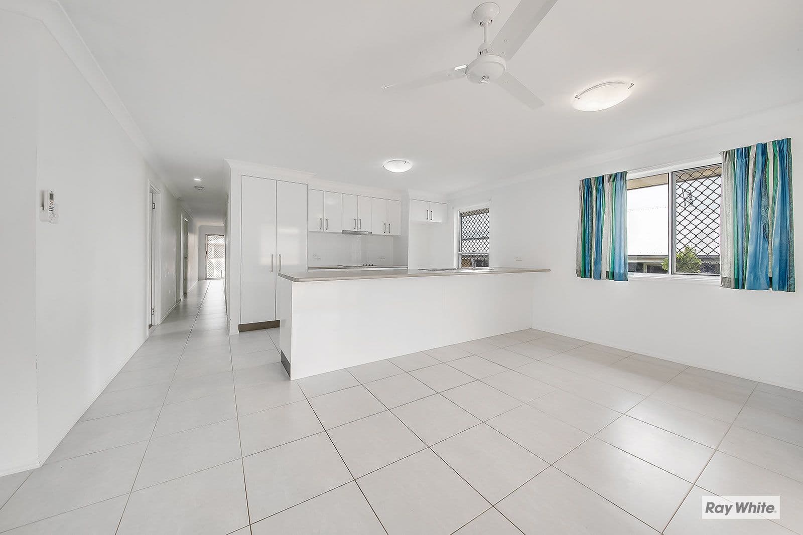 45 Waterview Drive, Lammermoor QLD 4703, Lammermoor - Thumbnail 3