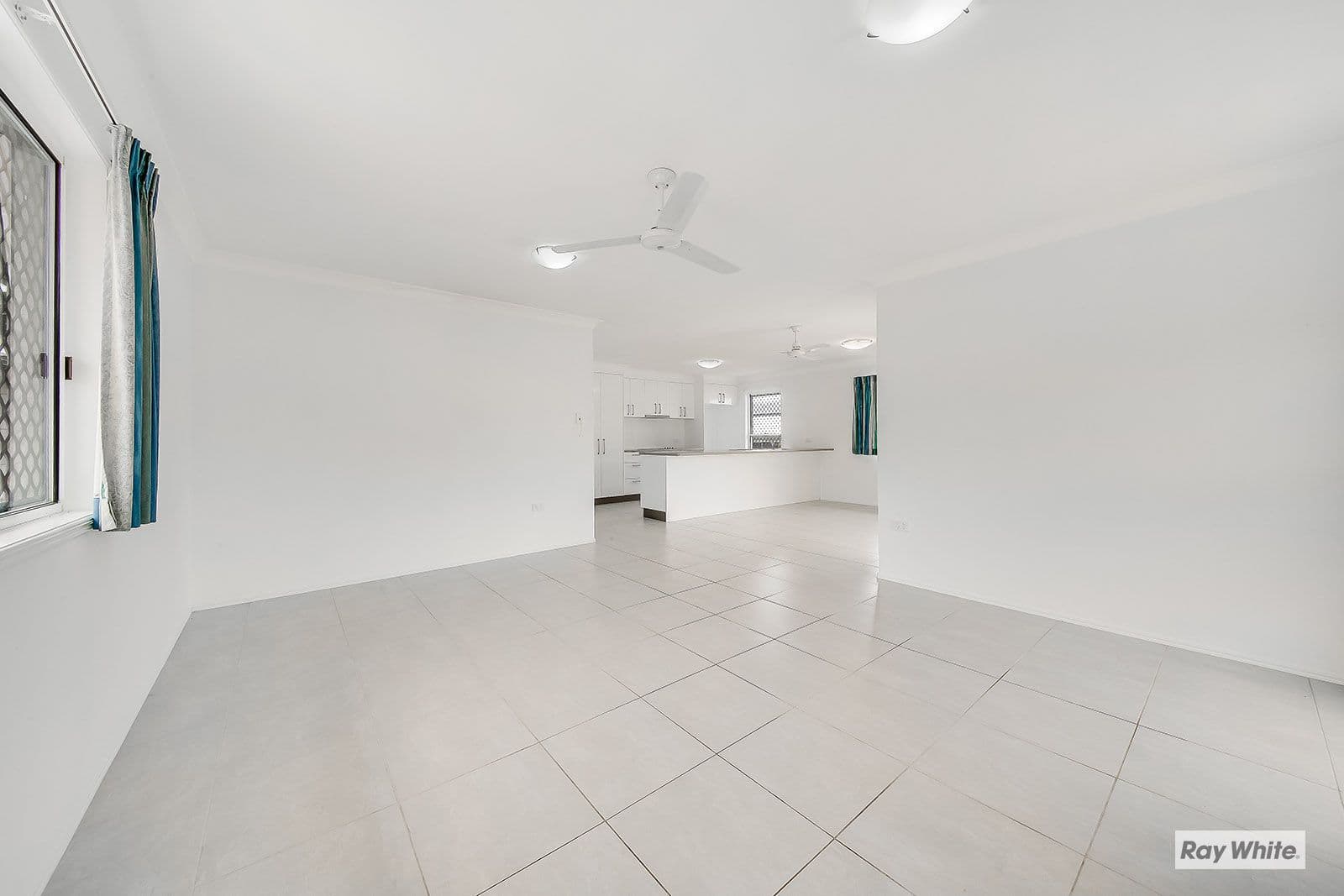45 Waterview Drive, Lammermoor QLD 4703, Lammermoor - Thumbnail 4