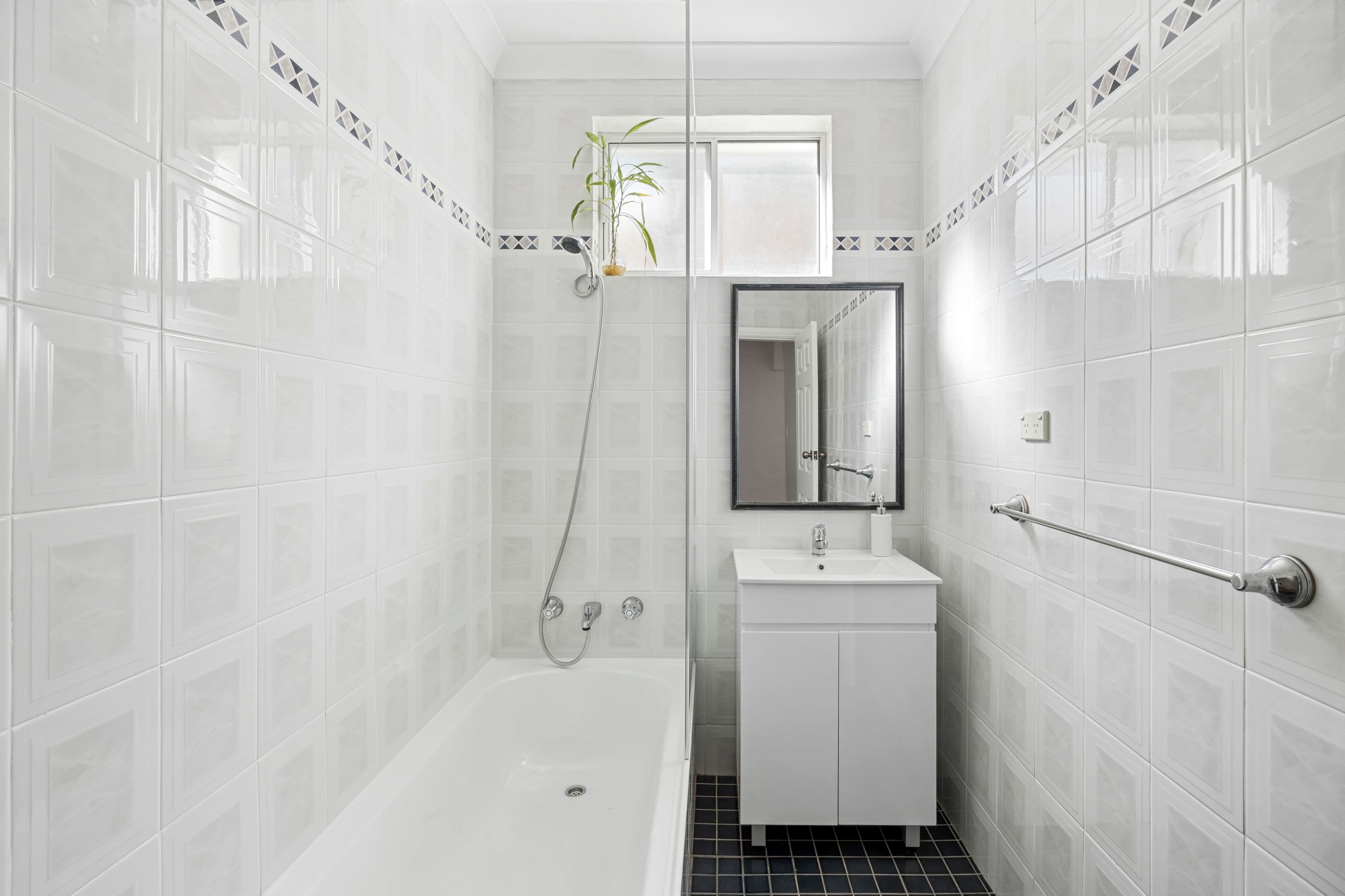 73 Meeks Road, Marrickville NSW 2204, Marrickville - Thumbnail 5