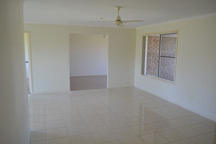 7 Gunsynd Way, POINT VERNON QLD 4655, Point Vernon - Thumbnail 4