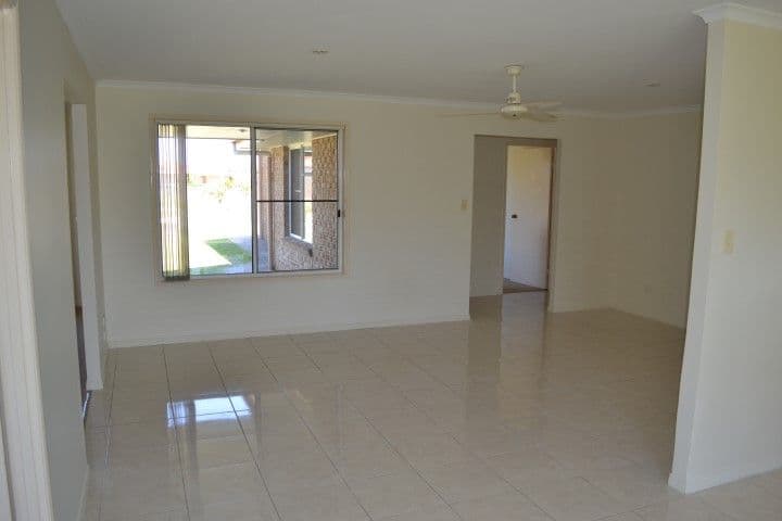 7 Gunsynd Way, POINT VERNON QLD 4655, Point Vernon - Thumbnail 6