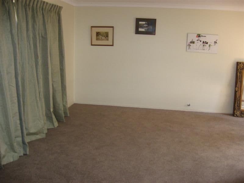 73 Agincourt Drive, FORRESTFIELD WA 6058, Forrestfield - Thumbnail 4