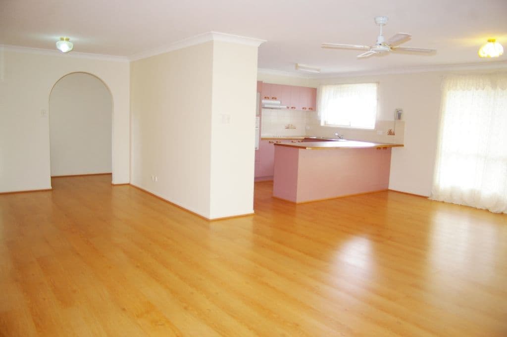 14 Huntington Court, DECEPTION BAY QLD 4508, Deception Bay - Thumbnail 2