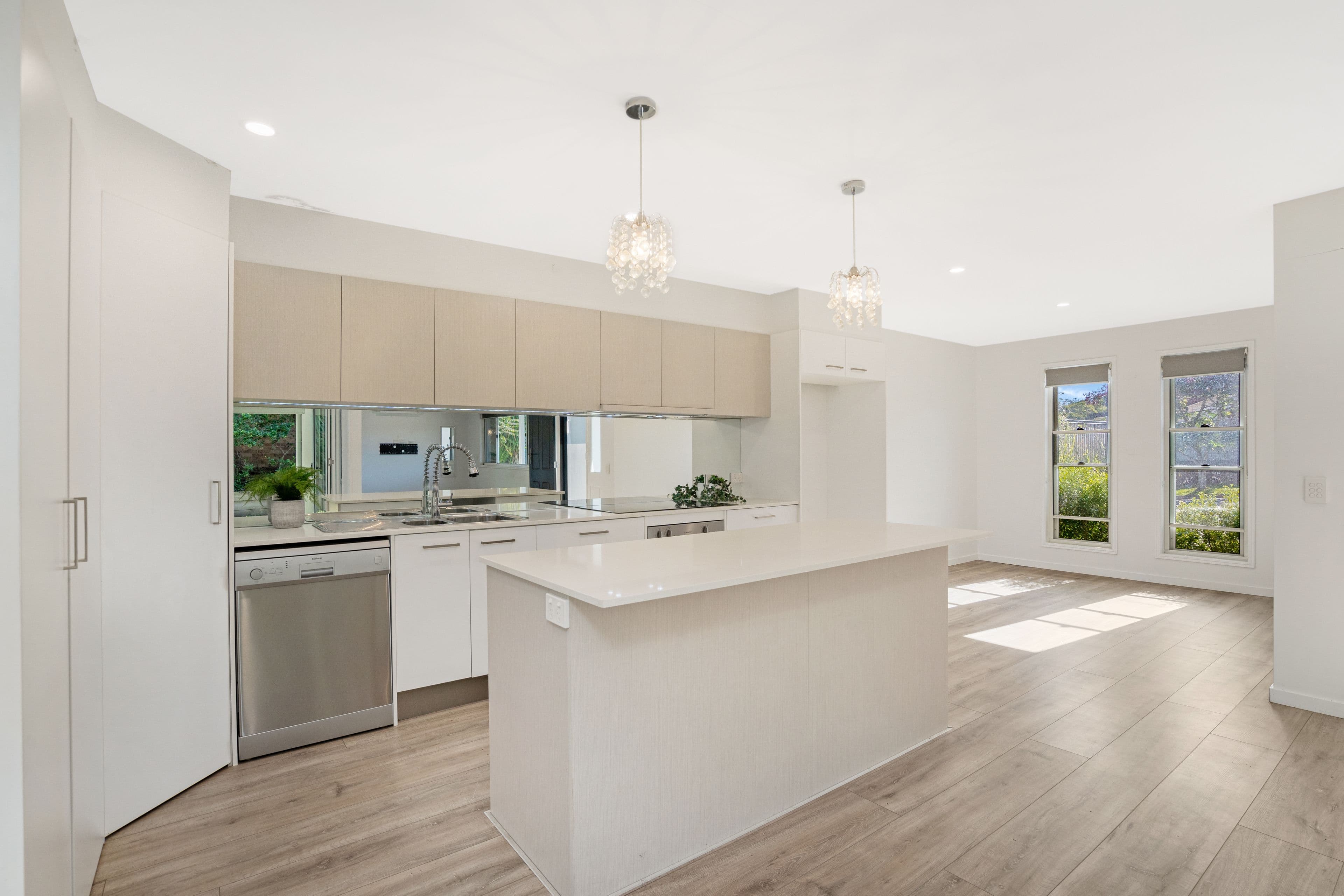 8 Highfield Drive, Merrimac QLD 4226, Merrimac - Thumbnail 2