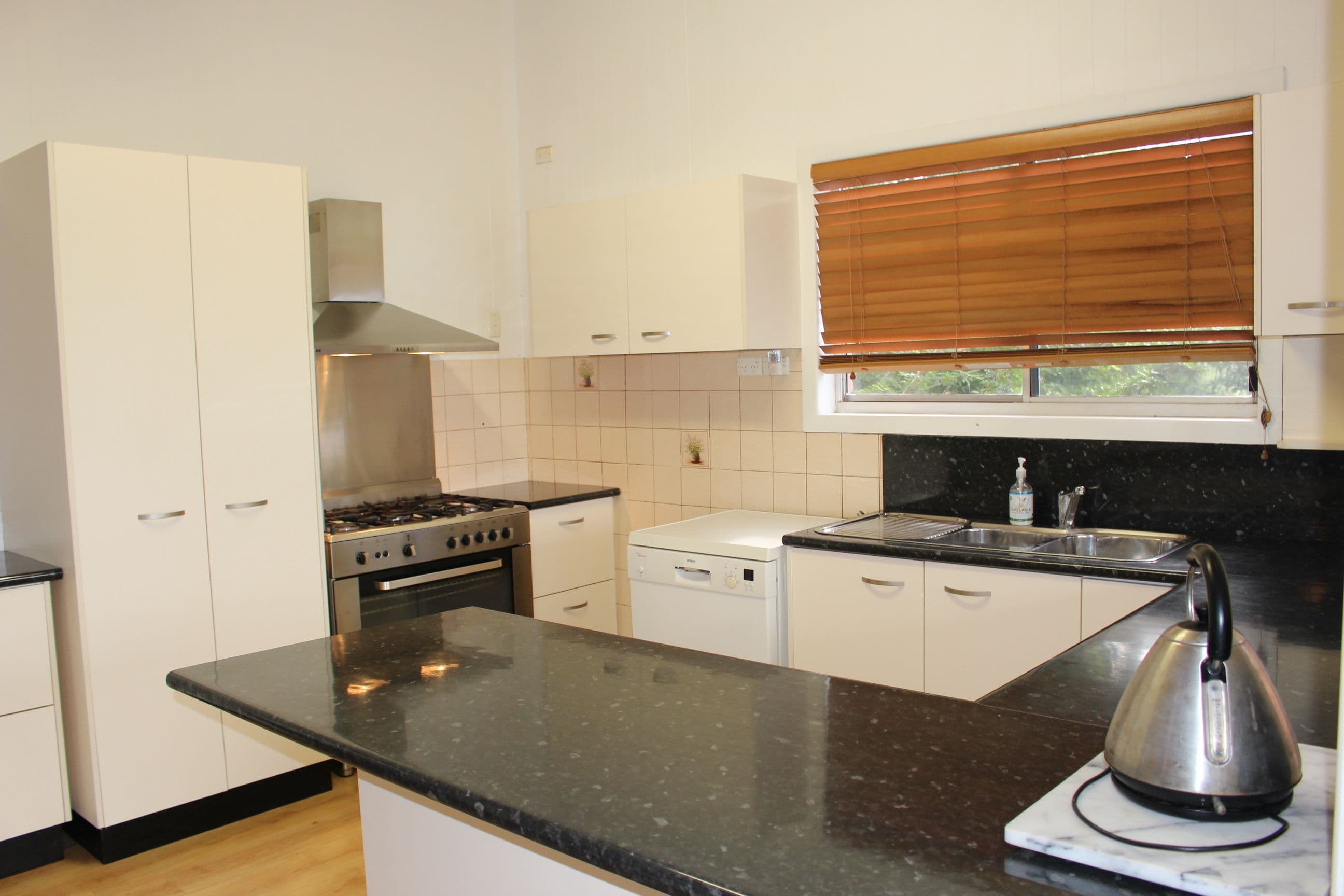 6 Acacia Street, Lowood QLD 4311, Lowood - Thumbnail 3