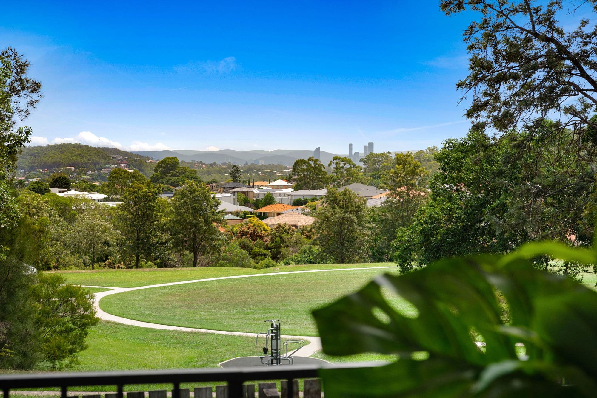23 Grandview Place, Carindale QLD 4152, Carindale - Thumbnail 2