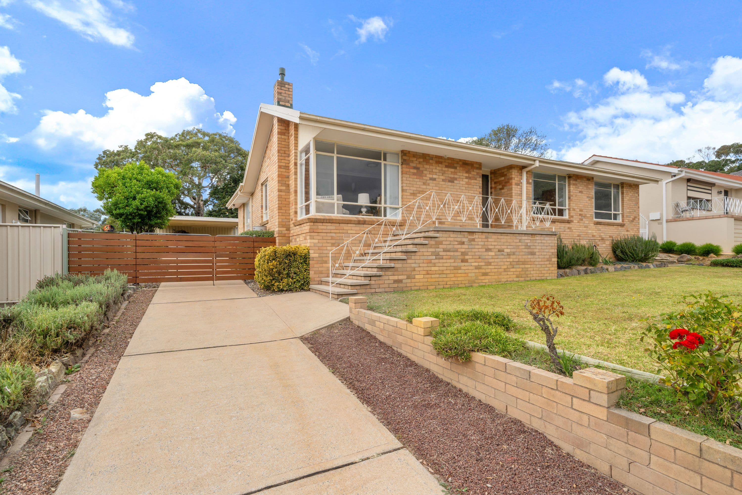 8 Mauldon Street, Chifley ACT 2606, Chifley - Thumbnail 2