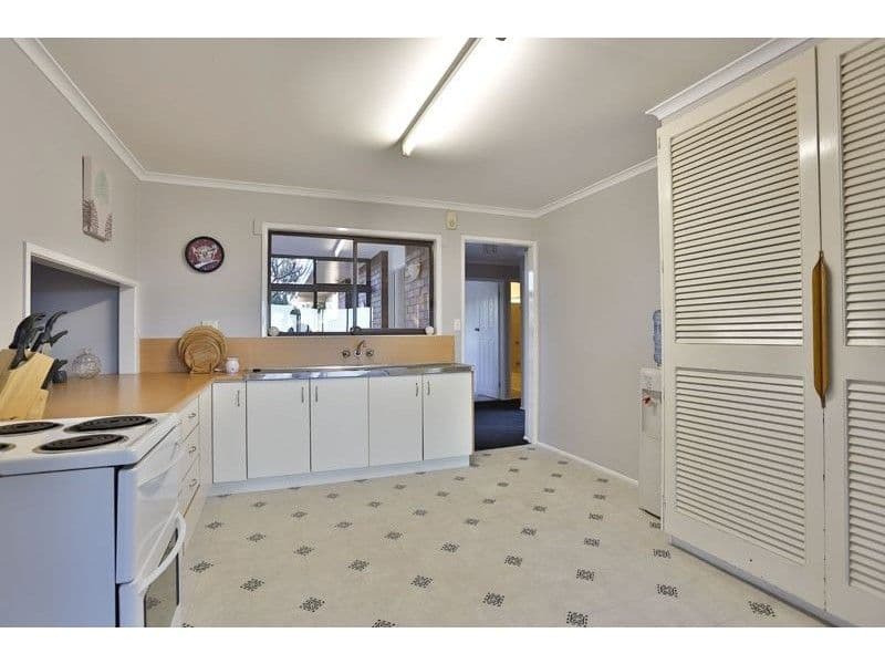 94 Cambooya Street, DRAYTON QLD 4350, Drayton - Thumbnail 2