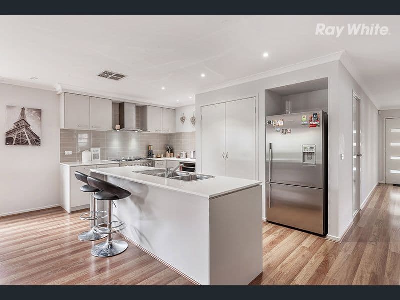 37 Starboard Drive, Doreen VIC 3754, Doreen - Thumbnail 2