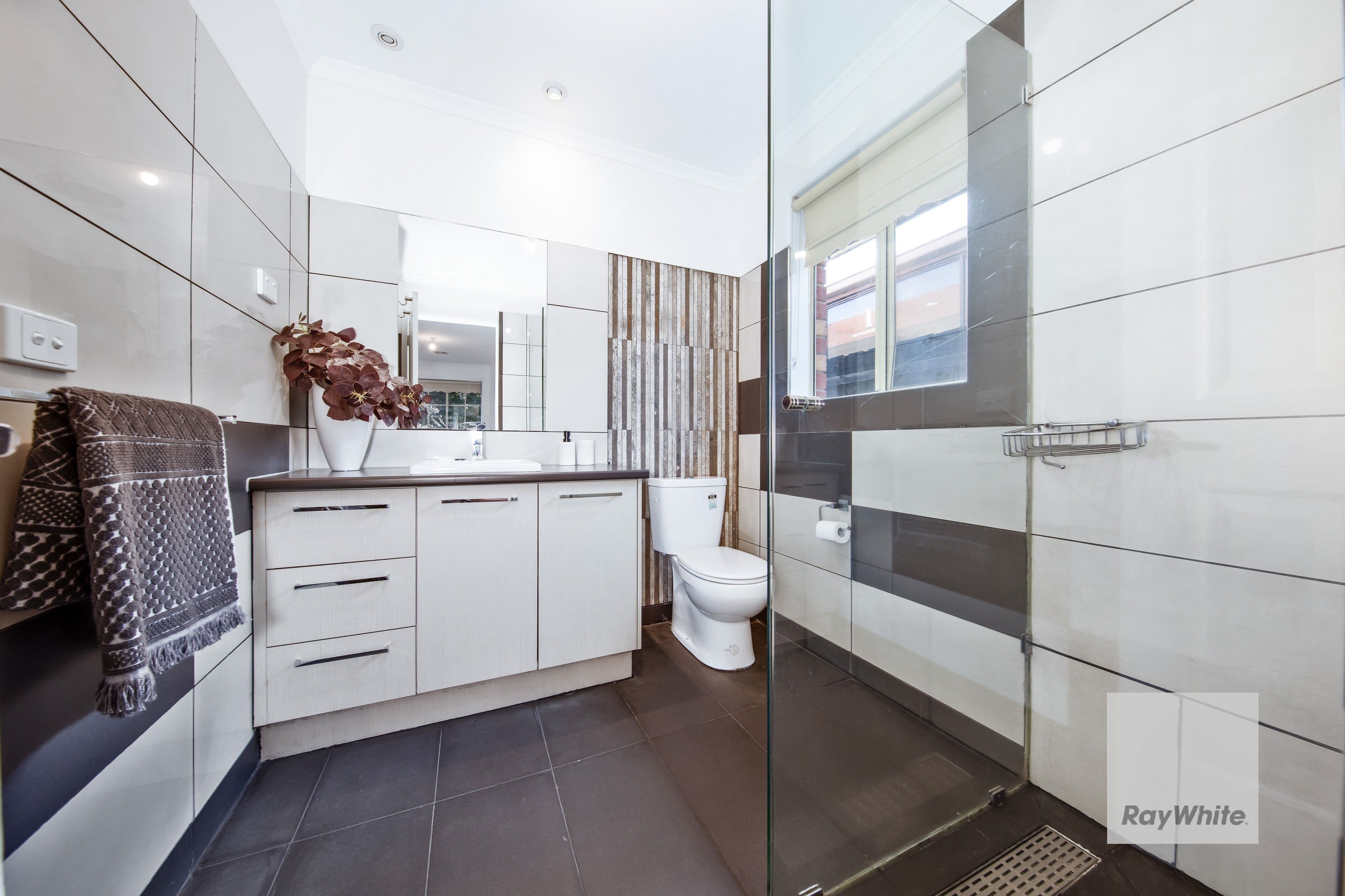 9 Mitchell Grove, Taylors Hill VIC 3037, Taylors Hill - Thumbnail 6