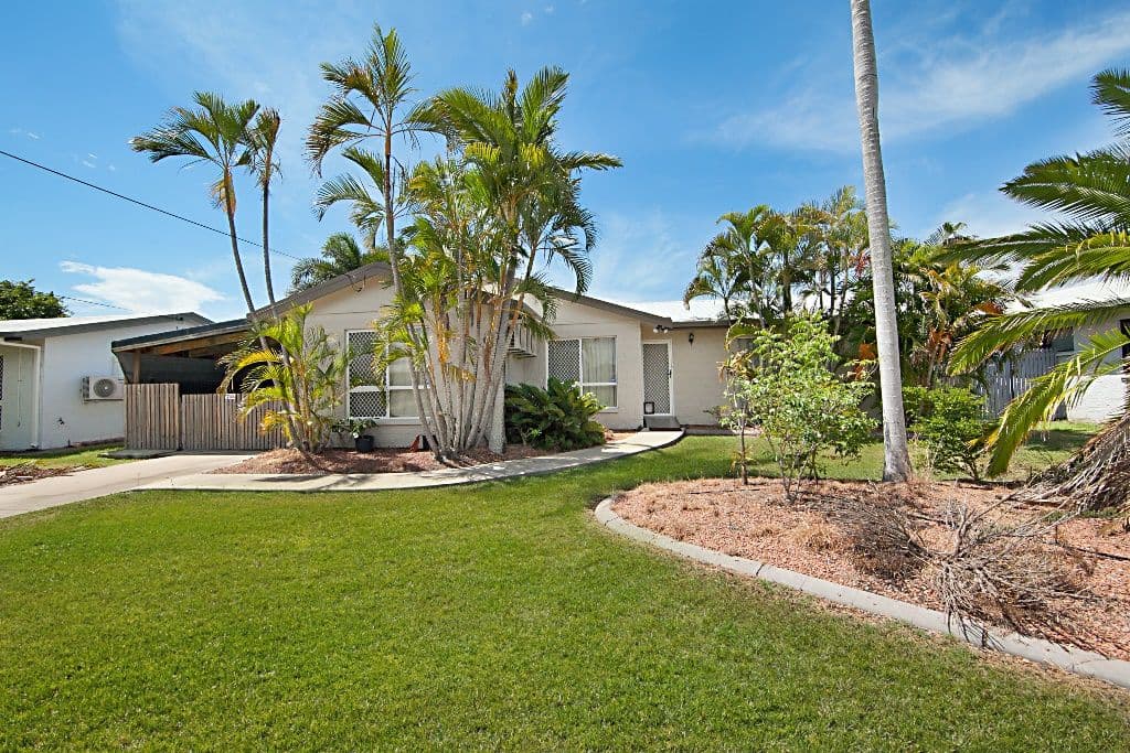 25 Amber Avenue, Rasmussen QLD 4815, Rasmussen - Image 1
