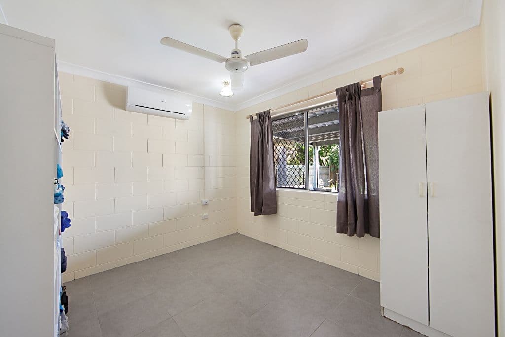 25 Amber Avenue, Rasmussen QLD 4815, Rasmussen - Thumbnail 4