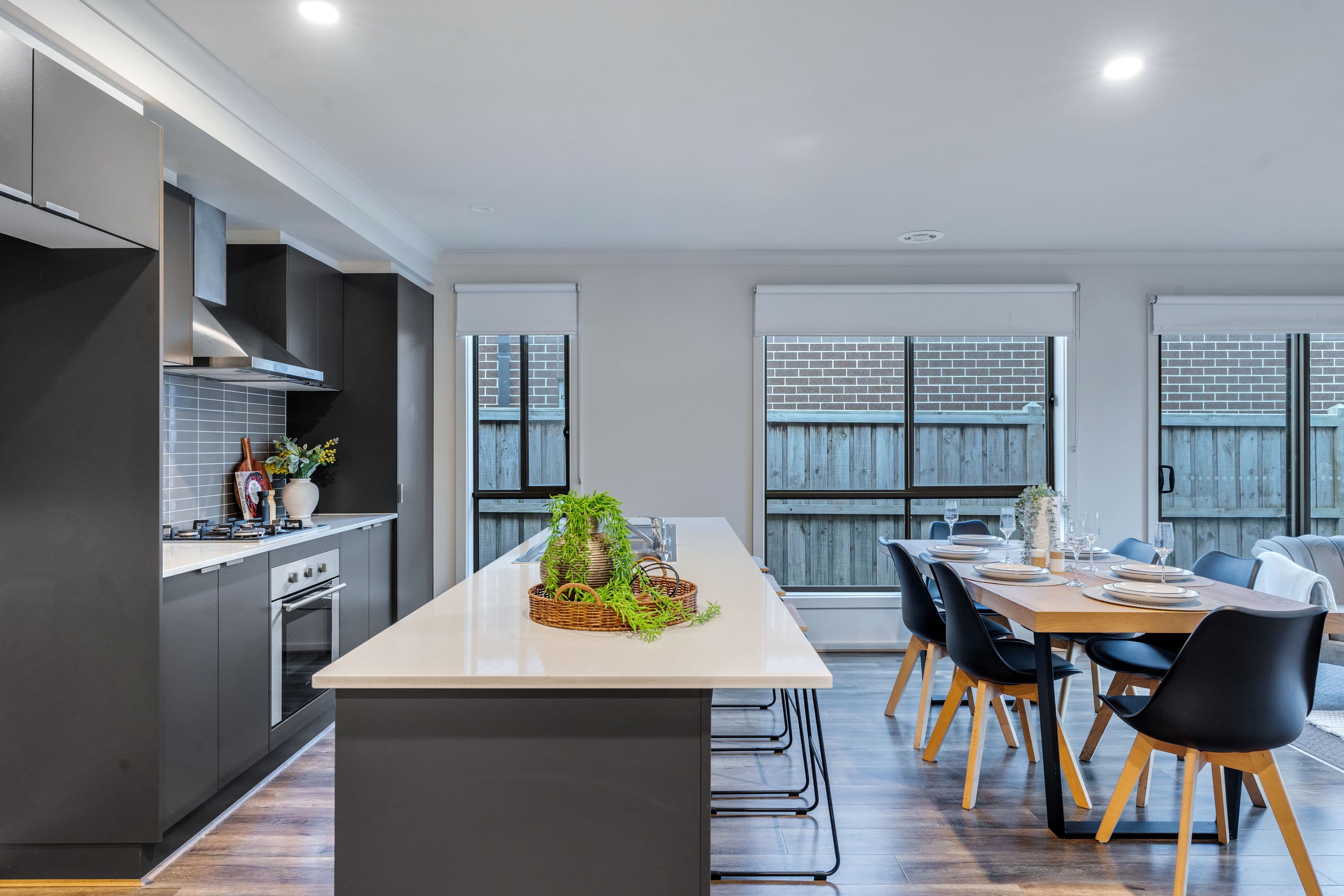 25 Albion Crescent, Mickleham VIC 3064, Mickleham - Thumbnail 3
