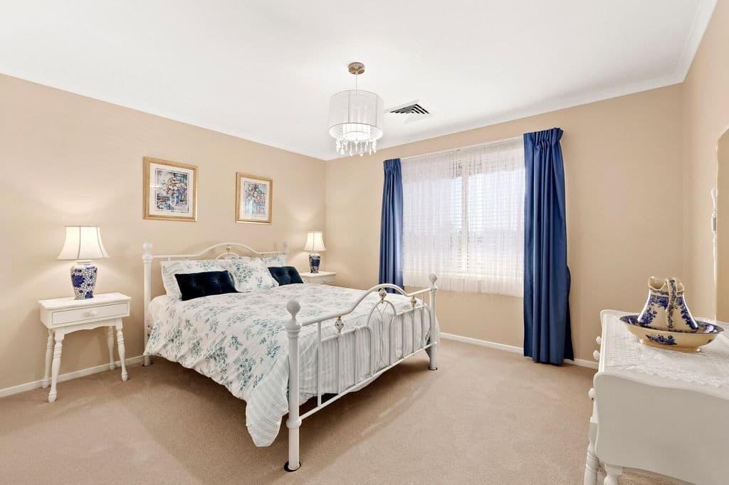 12 Whitehall Terrace, Ferntree Gully VIC 3156, Ferntree Gully - Thumbnail 5