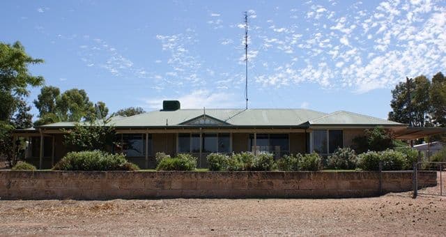 25 Midlands Road Irwin, DONGARA WA 6525, Dongara - Image 1