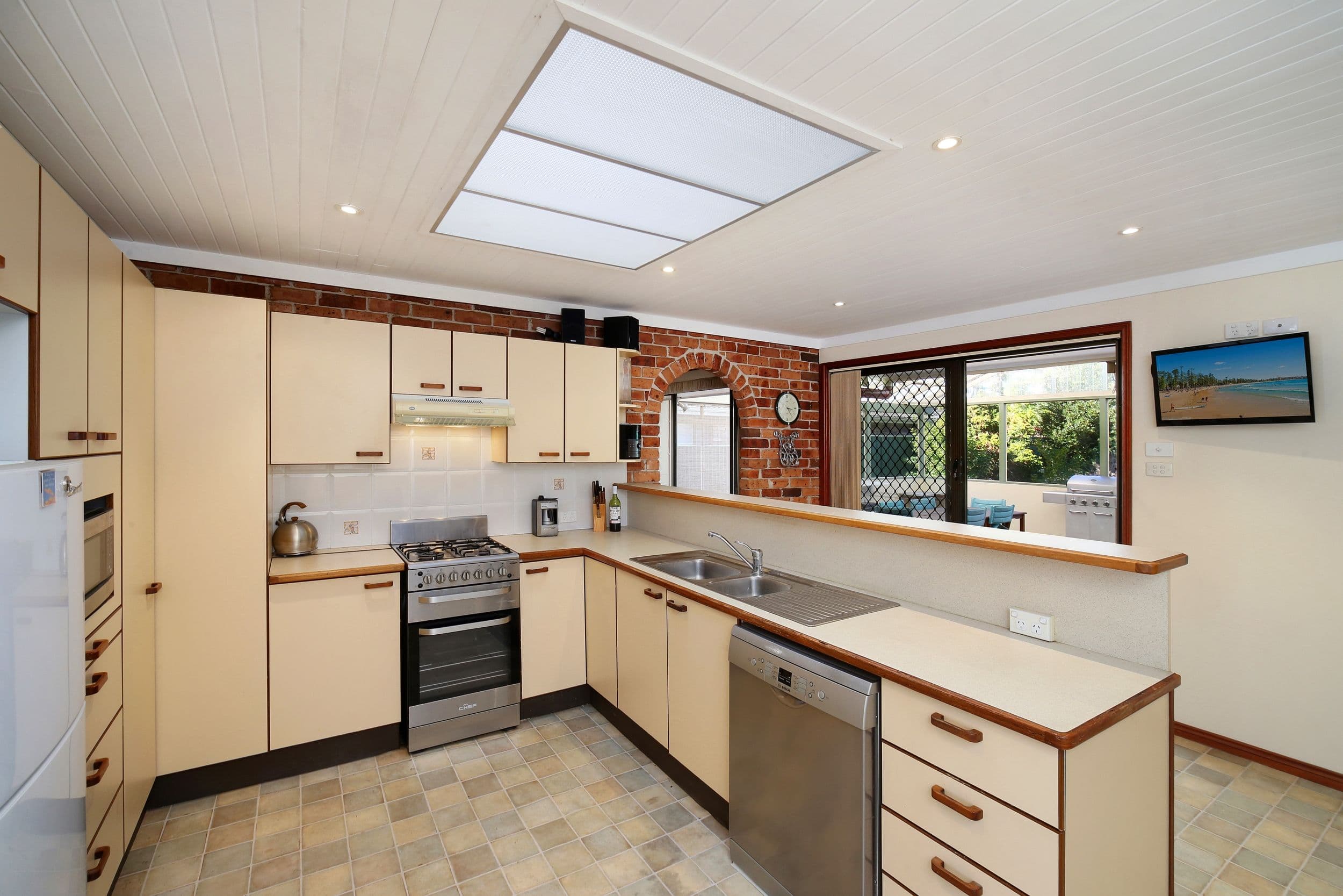 12 Centre Street, Bensville - Thumbnail 6