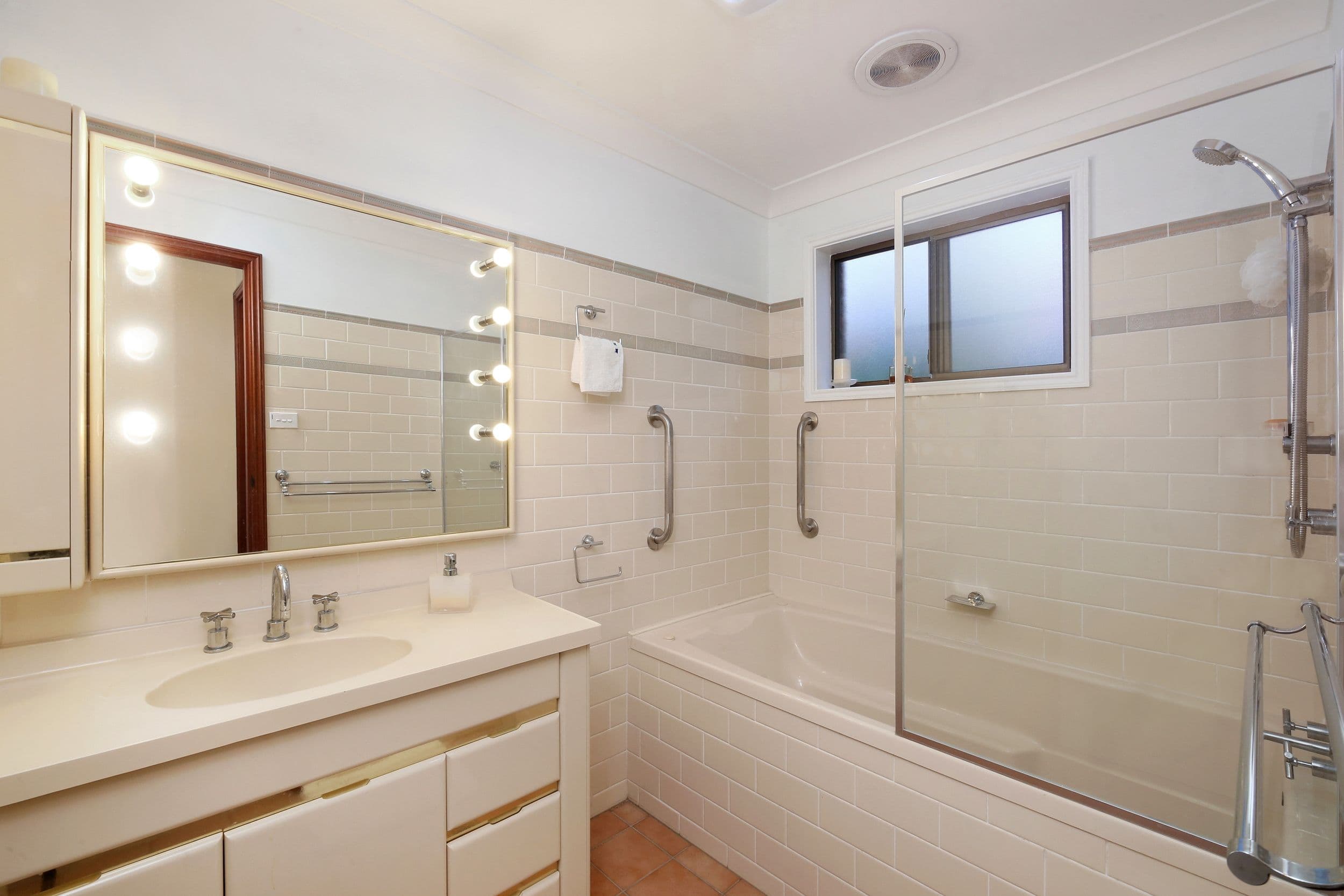 12 Centre Street, Bensville - Thumbnail 8