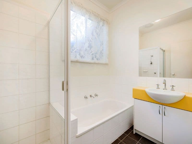 3-5 Dingley Court, DINGLEY VILLAGE VIC 3172, Dingley Village - Thumbnail 6