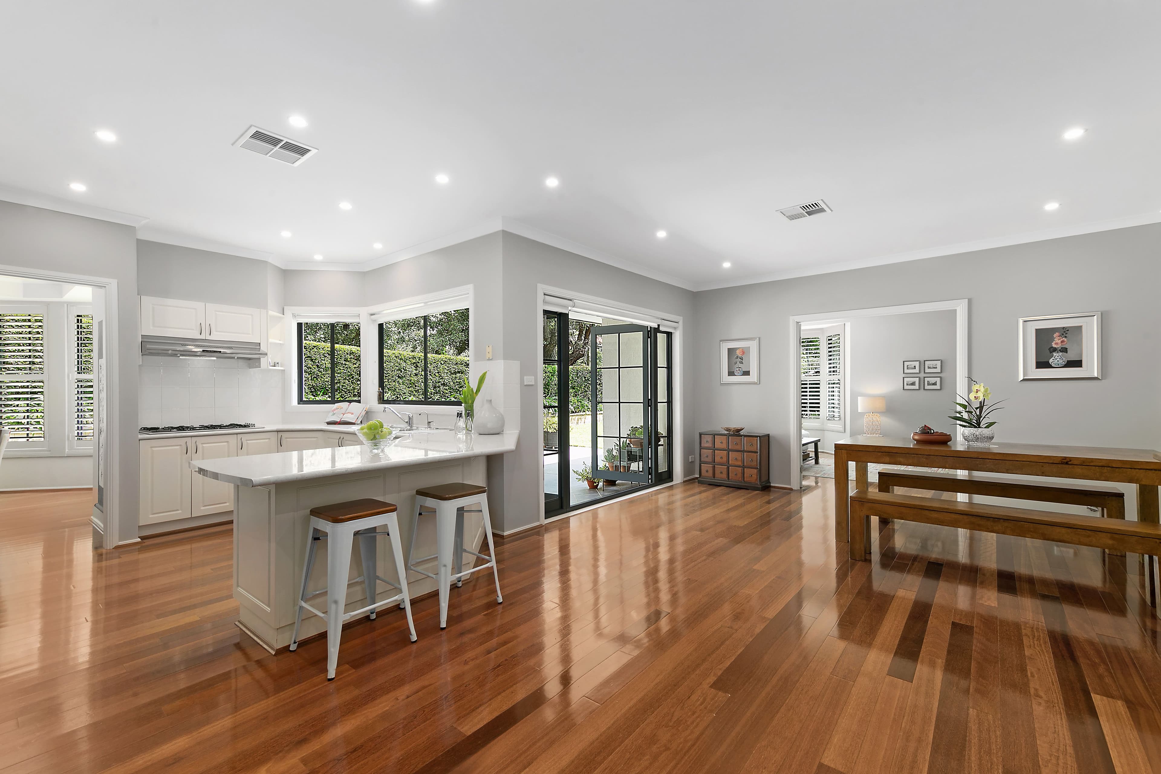 25 Woonona Avenue, Wahroonga NSW 2076, Wahroonga - Thumbnail 2