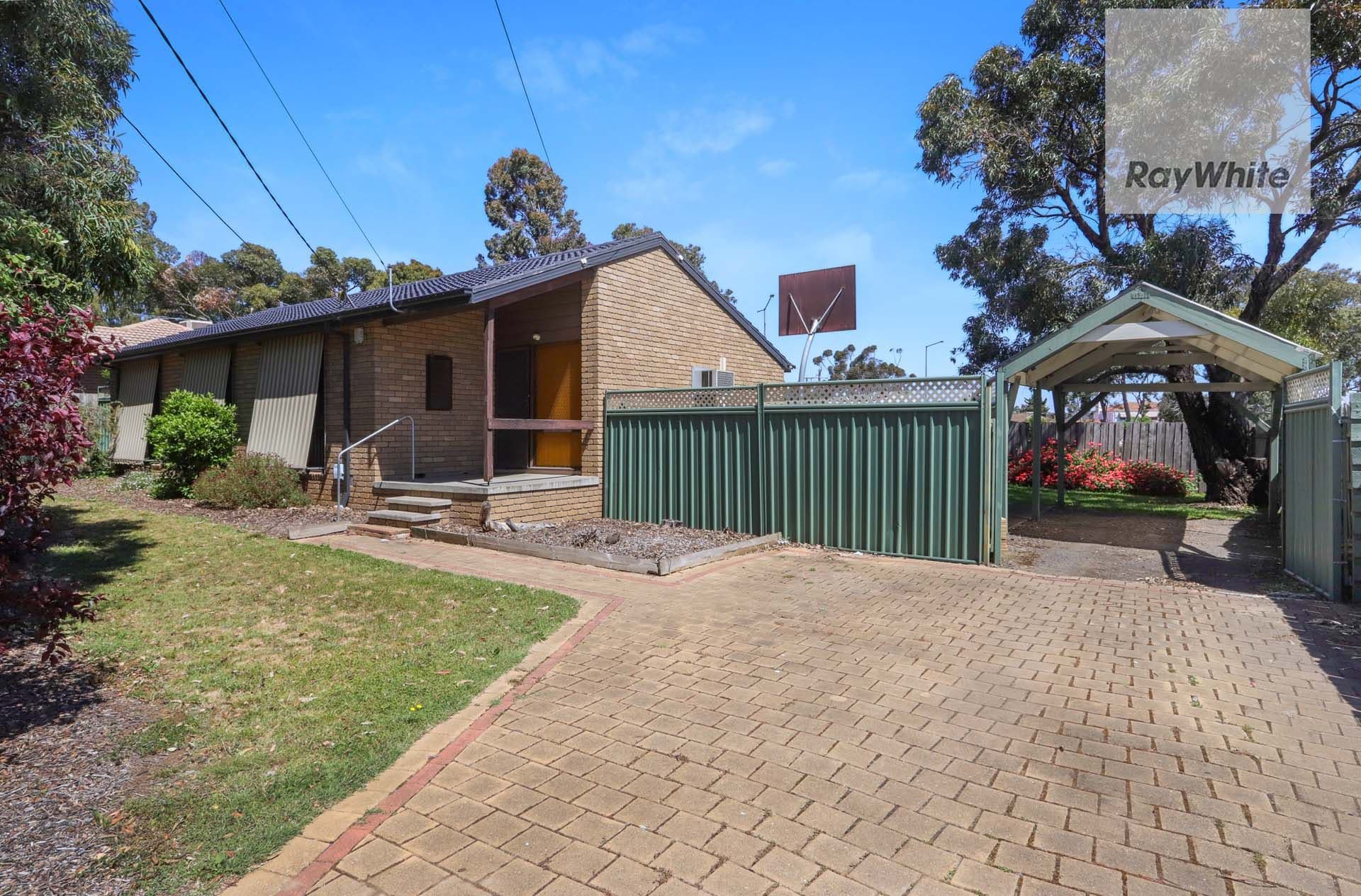 23 Snaefell Crescent, Gladstone Park VIC 3043, Gladstone Park - Image 1