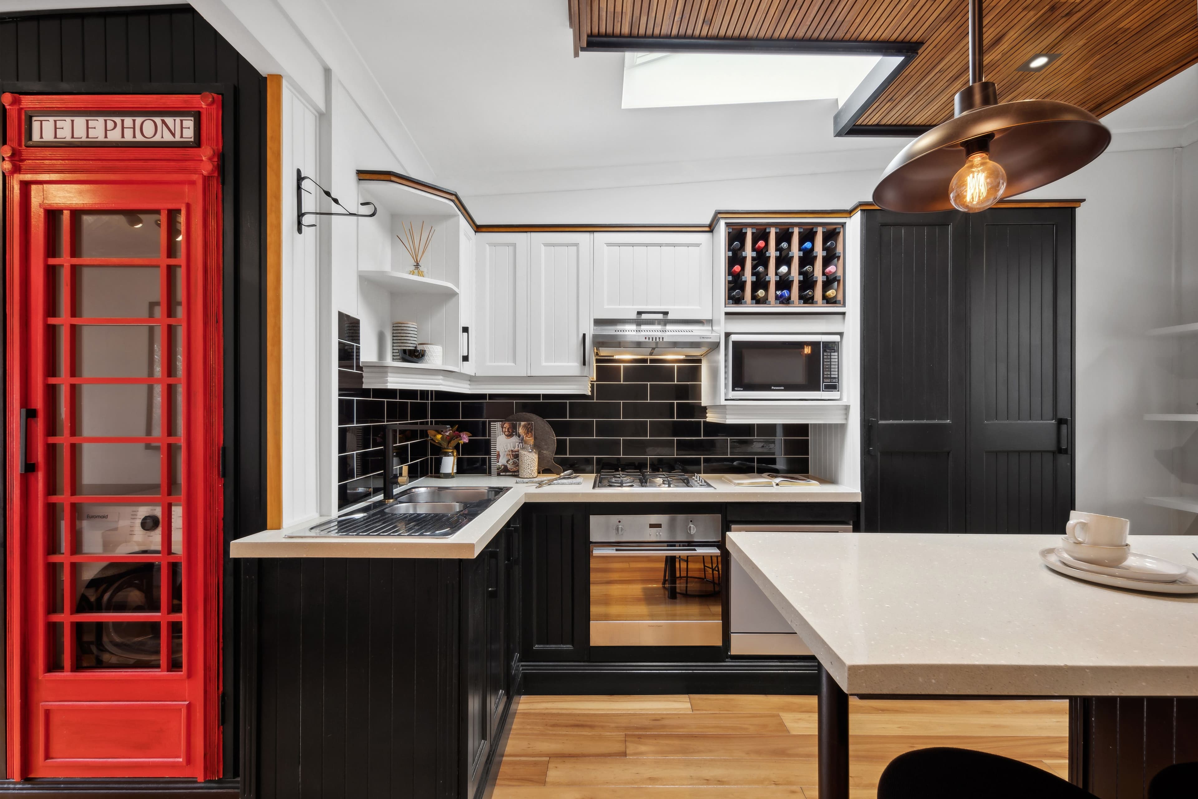 82 Burren Street, Erskineville NSW 2043, Erskineville - Thumbnail 2