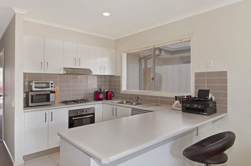 106 Broderick Road, Carrum Downs VIC 3201, Carrum Downs - Thumbnail 3
