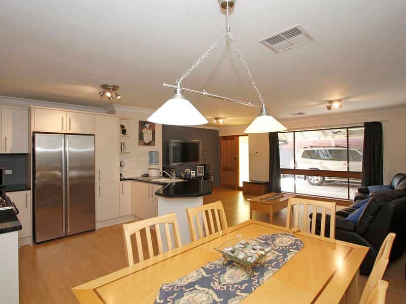 17 Lyndhurst Road, SEAFORD SA 5169, Seaford - Thumbnail 5
