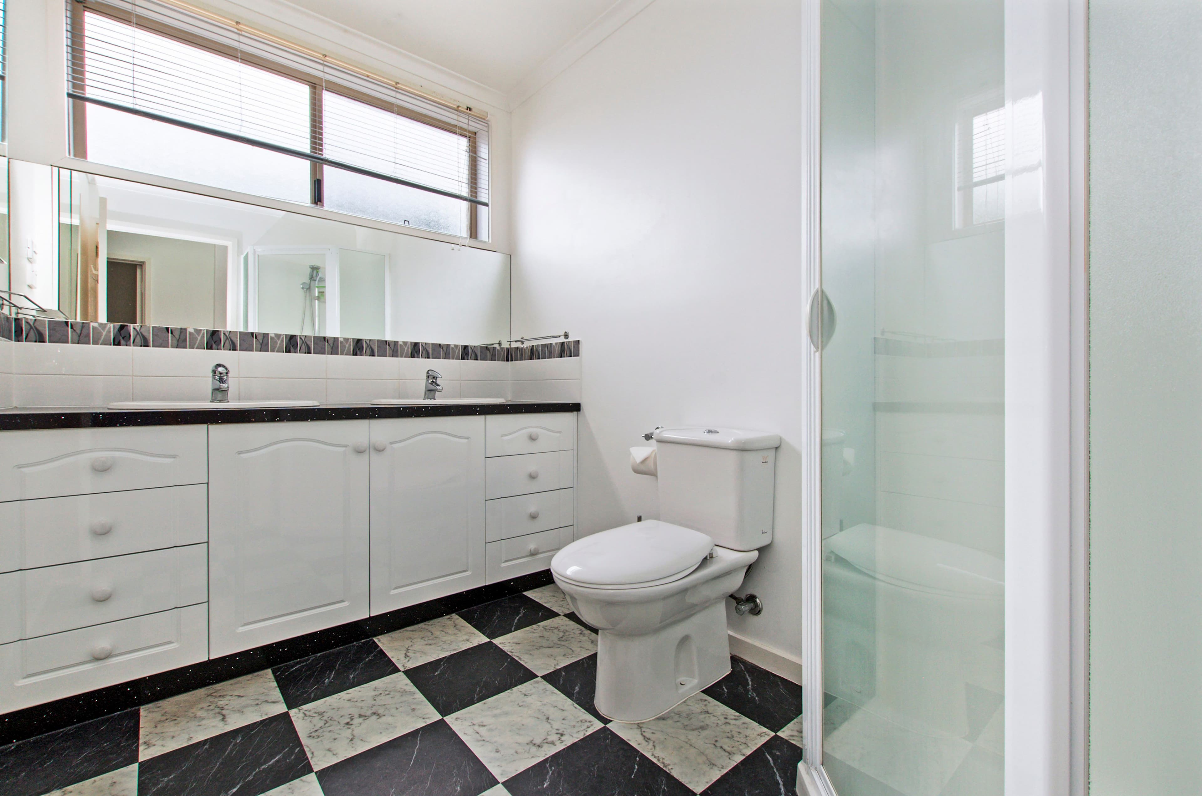31 Henry Street, Warrnambool VIC 3280, Warrnambool - Thumbnail 5