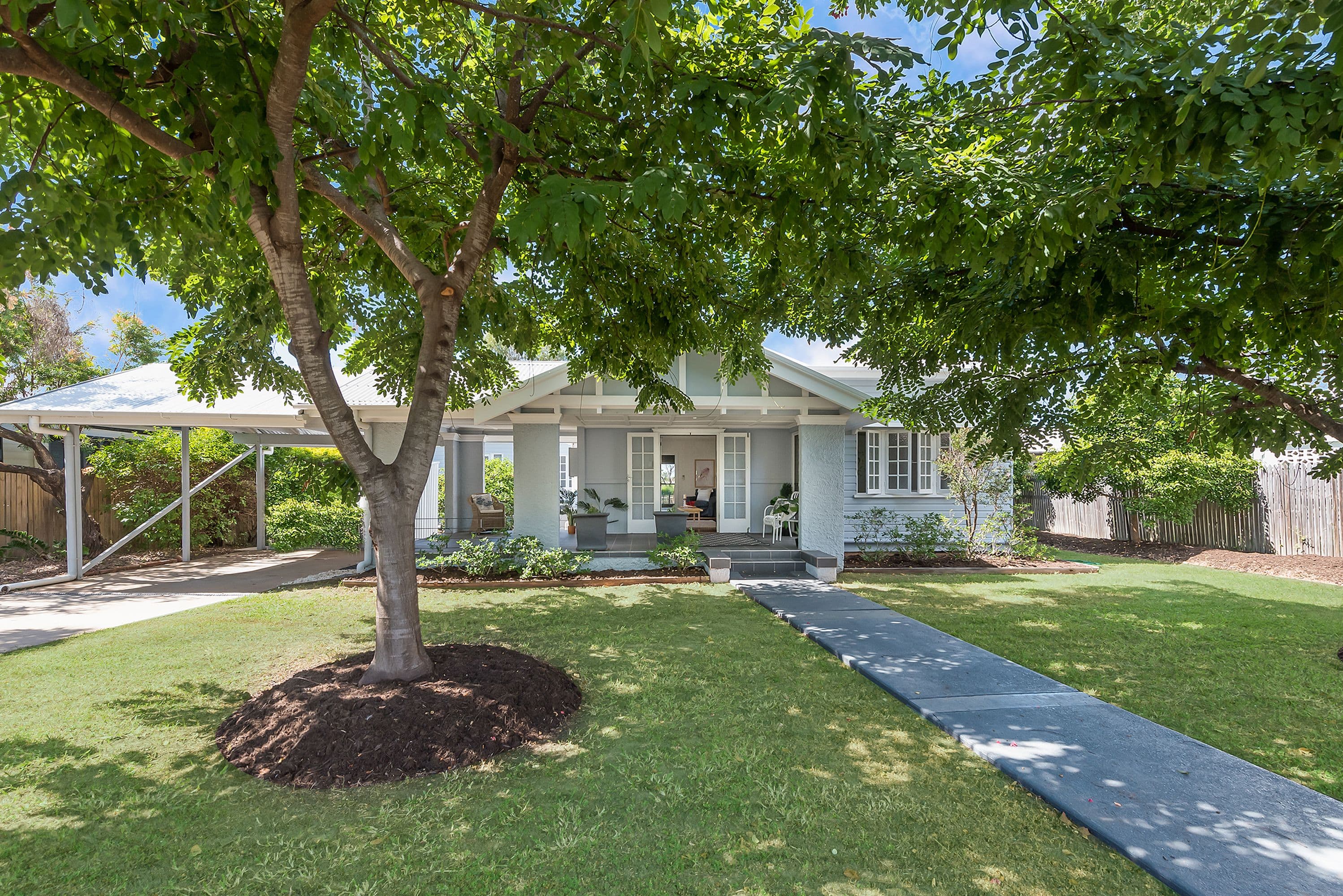 11 Whyte Street, Hermit Park QLD 4812, Hermit Park - Thumbnail 2