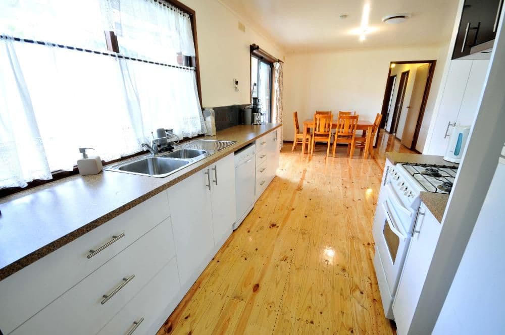 1 Barook Place, LAVINGTON NSW 2641, Lavington - Thumbnail 3