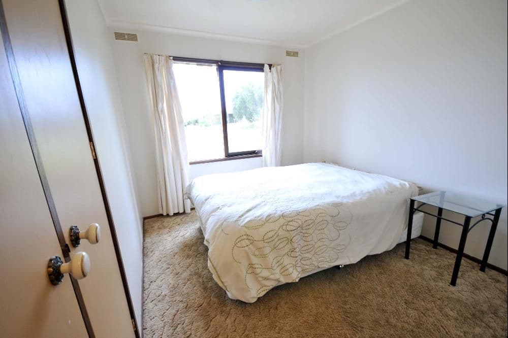 1 Barook Place, LAVINGTON NSW 2641, Lavington - Thumbnail 8
