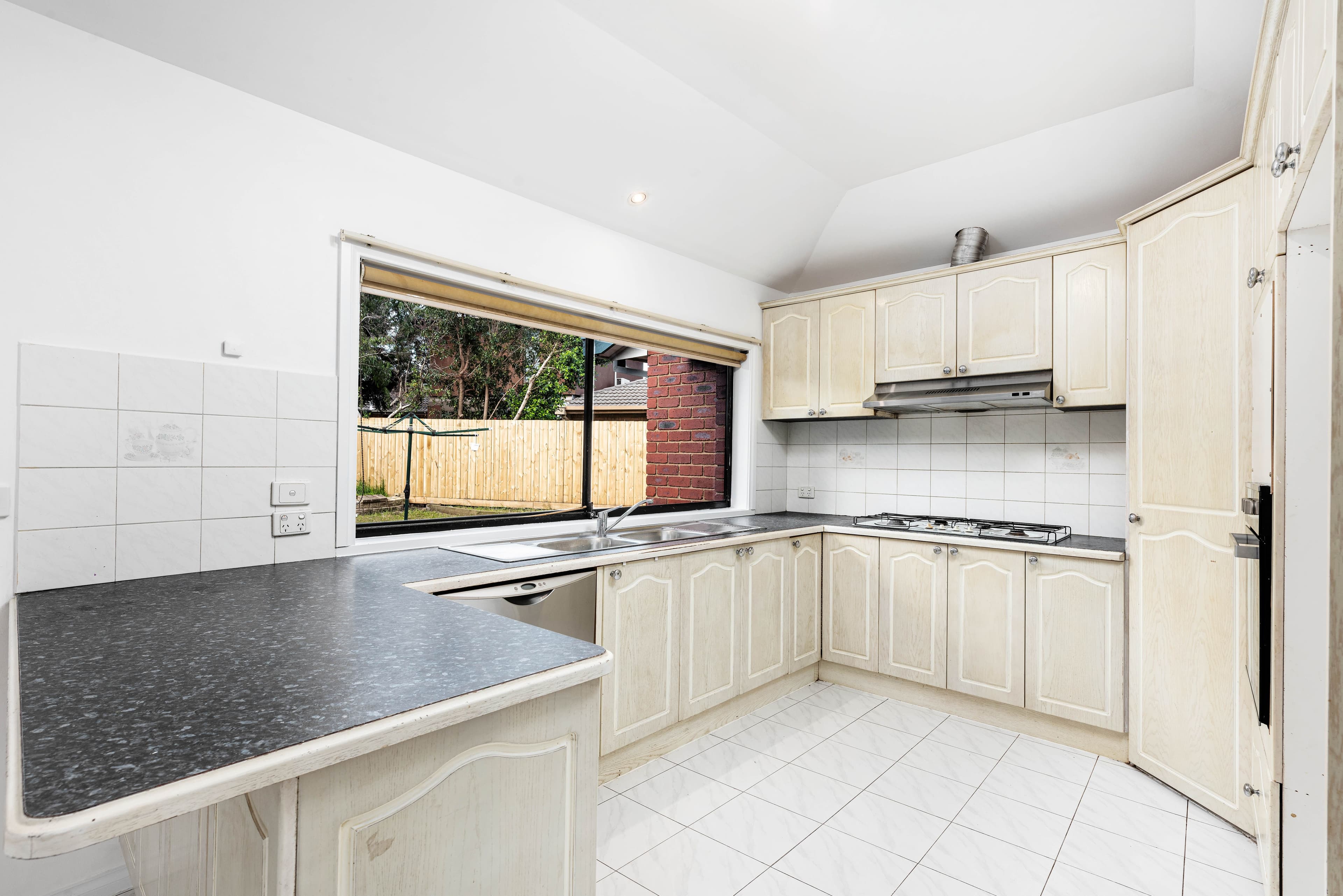 41 Maybury Drive, Mill Park VIC 3082, Mill Park - Thumbnail 7