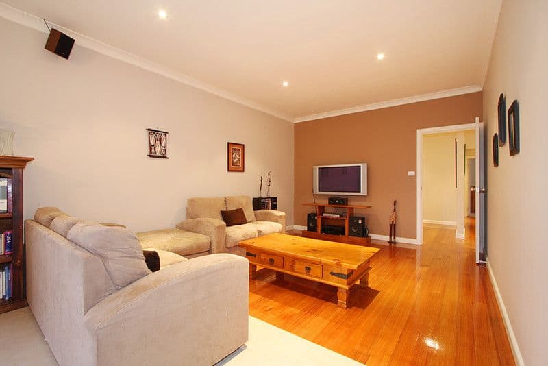 37 Mawarra Crescent, CHADSTONE VIC 3148, Chadstone - Thumbnail 2