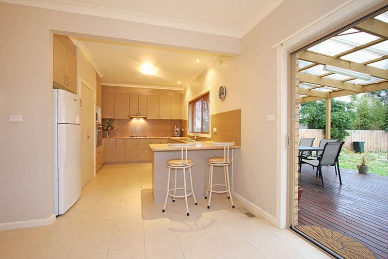 37 Mawarra Crescent, CHADSTONE VIC 3148, Chadstone - Thumbnail 3