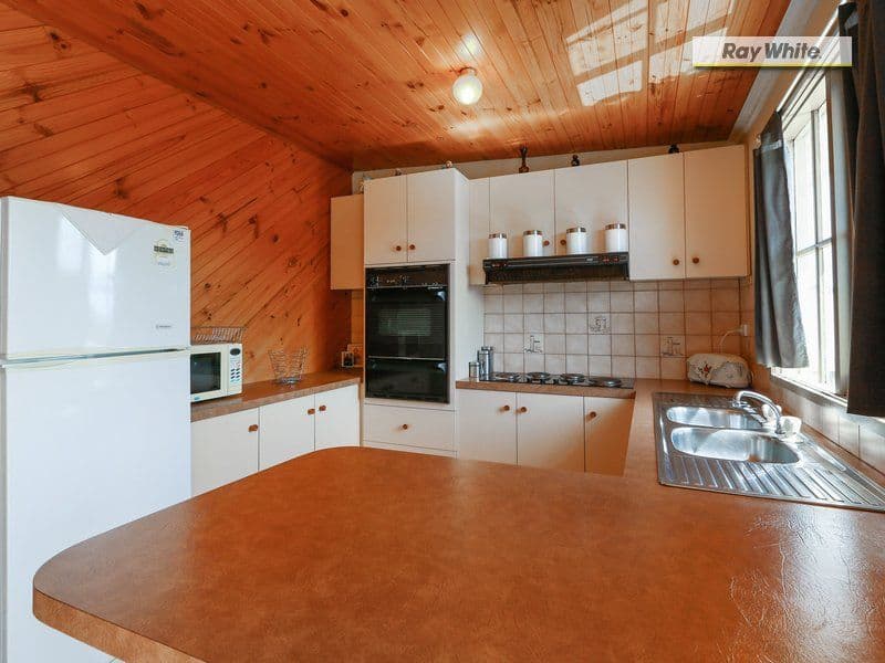22 Howqua Drive, Capel Sound VIC 3940, Capel Sound - Thumbnail 3
