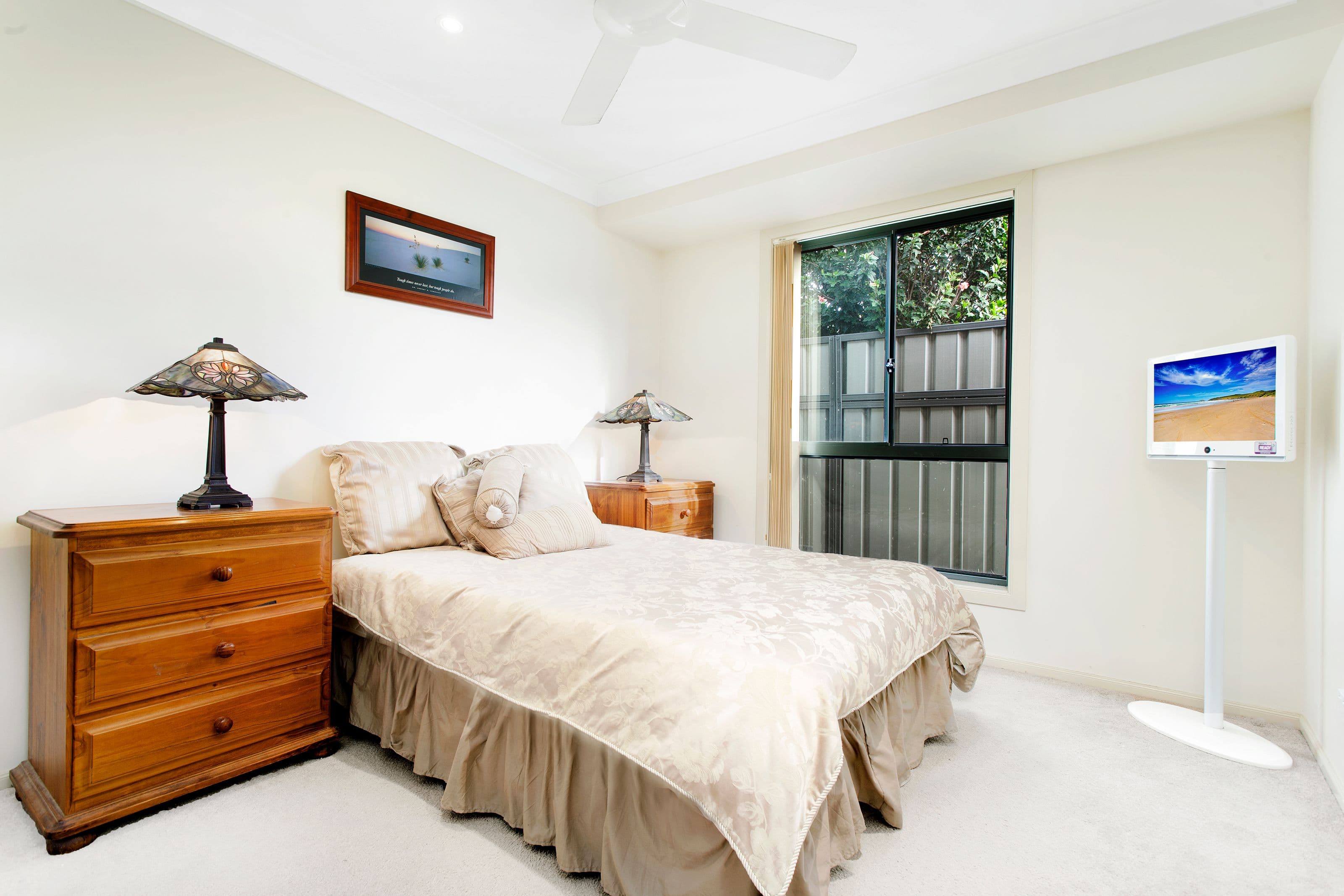 18 Admiralty Drive, Safety Beach - Thumbnail 7